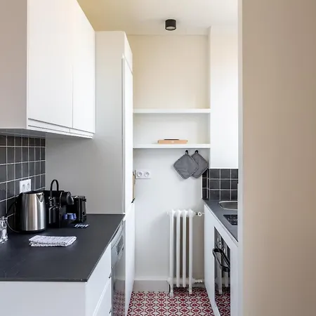 The 15 Place Apartment Paris