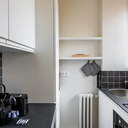 The 15 Place Apartment Paris