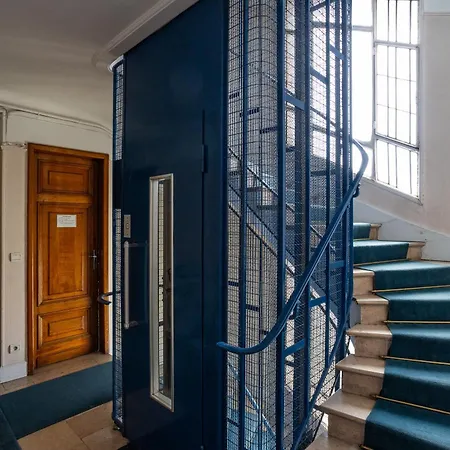 Apartment The 15 Place Paris