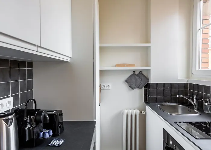 The 15 Place Daire Paris